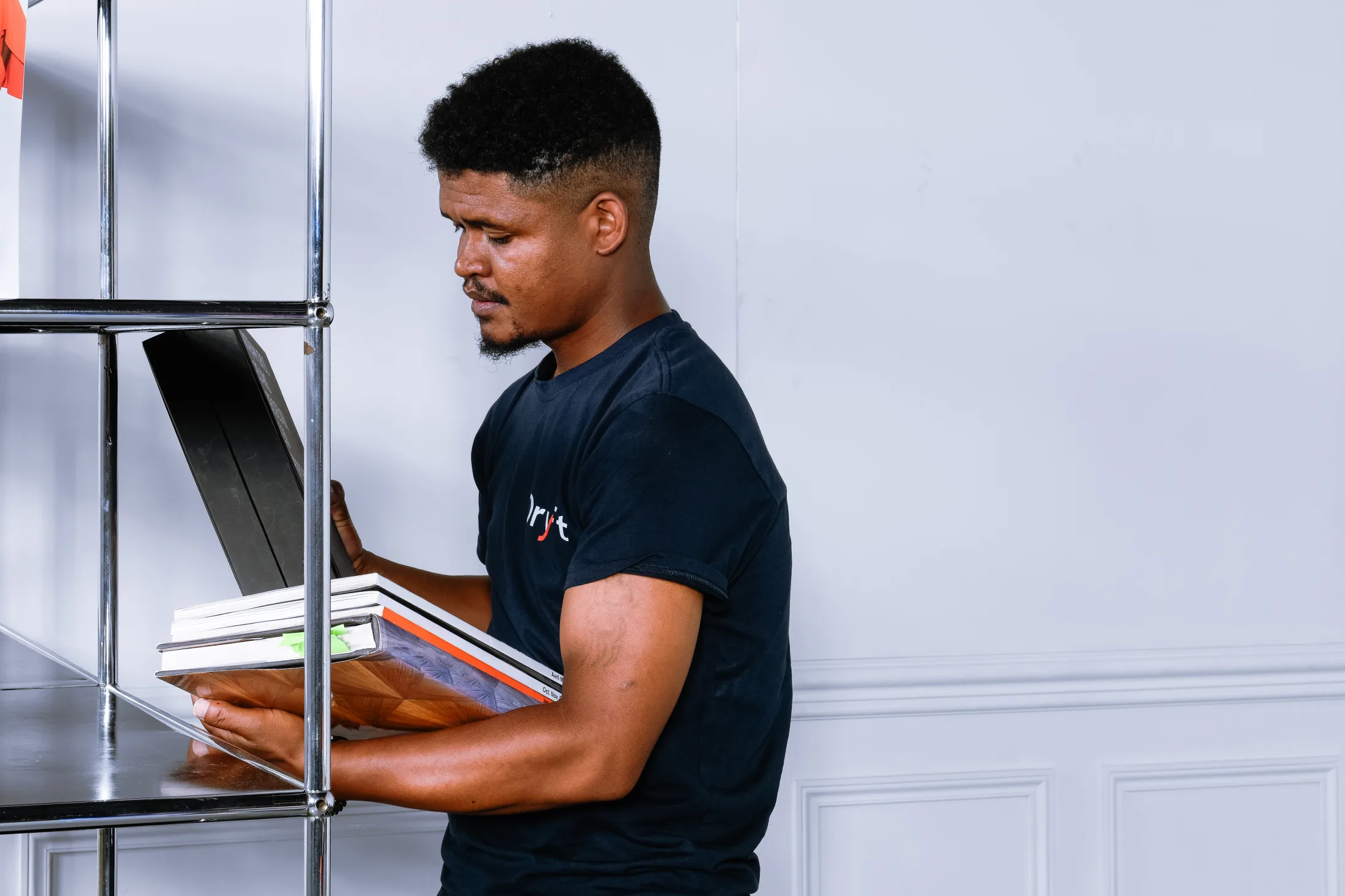 Montage de mobilier professionnel par Dryft