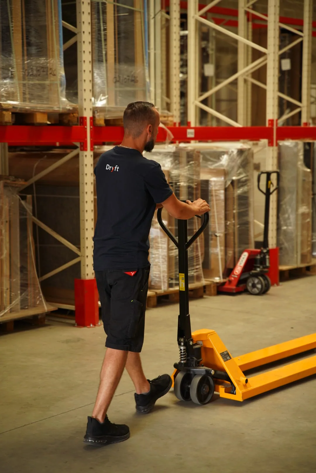Stockage sur racks & palettiers.