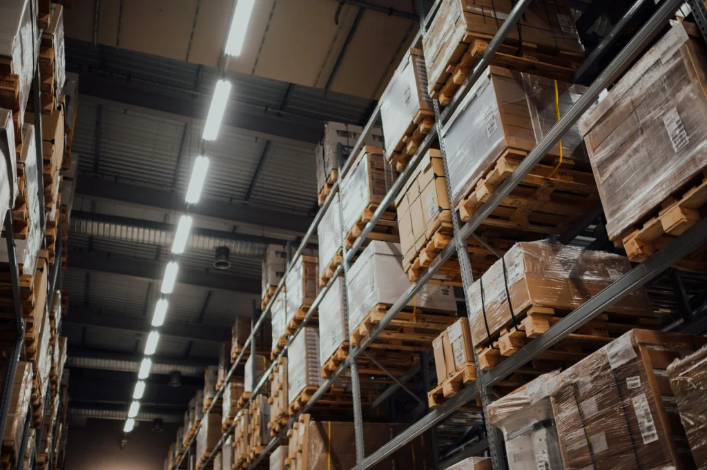 Bâtiment de stockage : comment choisir son entrepôt pour son activité ?